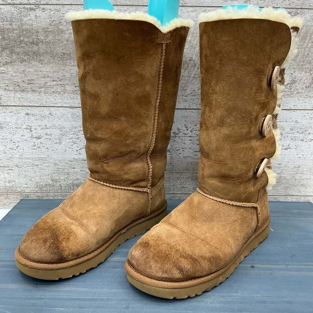 UGG Bailey Button Triplet Chestnut Suede Shearling Tall Boots 1016227 Size 8